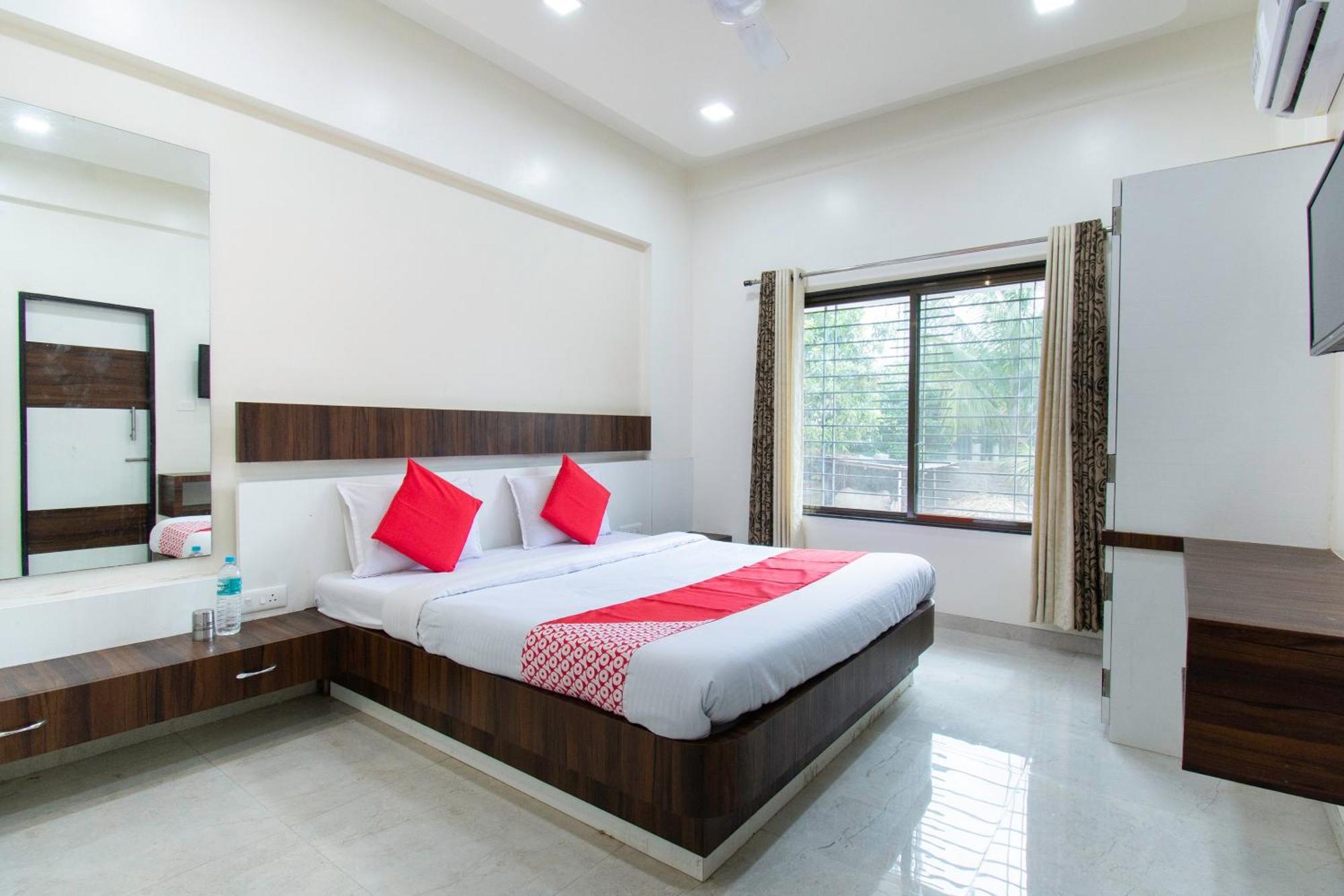 Hotel O Hari Vitthala Palace Sonai Exterior photo